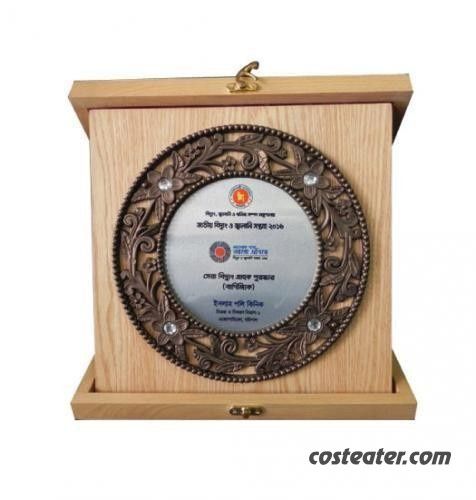 Wooden VIP Crest with box