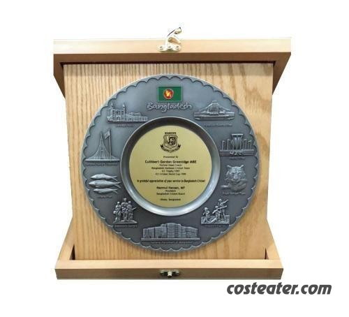 Bangaldesh design Pewter Wooden Crest with wooden folding box